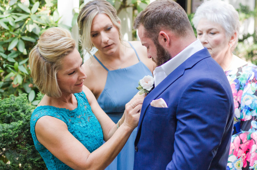 what side does a boutonniere go on?