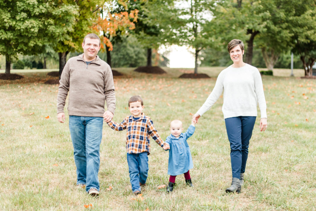 family portrait, fall session, fall family session, family session, young family, autumn 