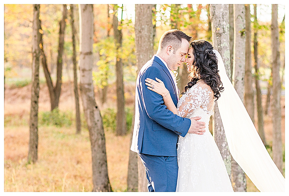 The Ultimate Guide to Creating a Fall Wedding Day Timeline | Advice for Brides from a Northern Virginia Wedding Photographer

Read the blog post for all the tips and advice you need to craft the perfect wedding day timeline + a FREE download to a customizable wedding day timeline template!