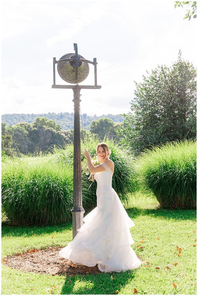 Whitehall Estate wedding | Virginia mansion weddings | Loudon County wedding photographer | cocktail hour