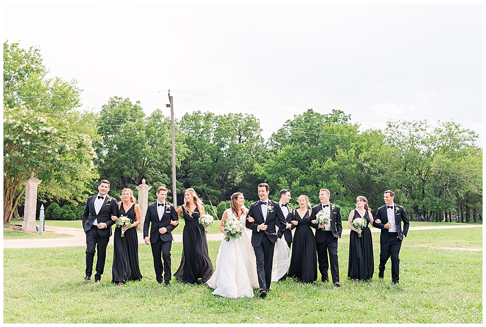 Bridal party pictures at Williamsburg Winery wedding taken by a Northern Virginia wedding photographer