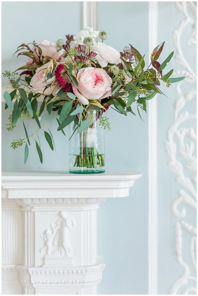 Pale pink and magenta wedding bouquet | bridal bouquet inspiration | Richmond wedding photographer | Branch Museum wedding