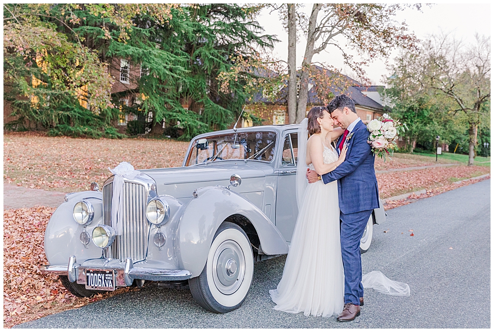 Classic wedding photos with a 1950s Bentley | Richmond wedding photographer