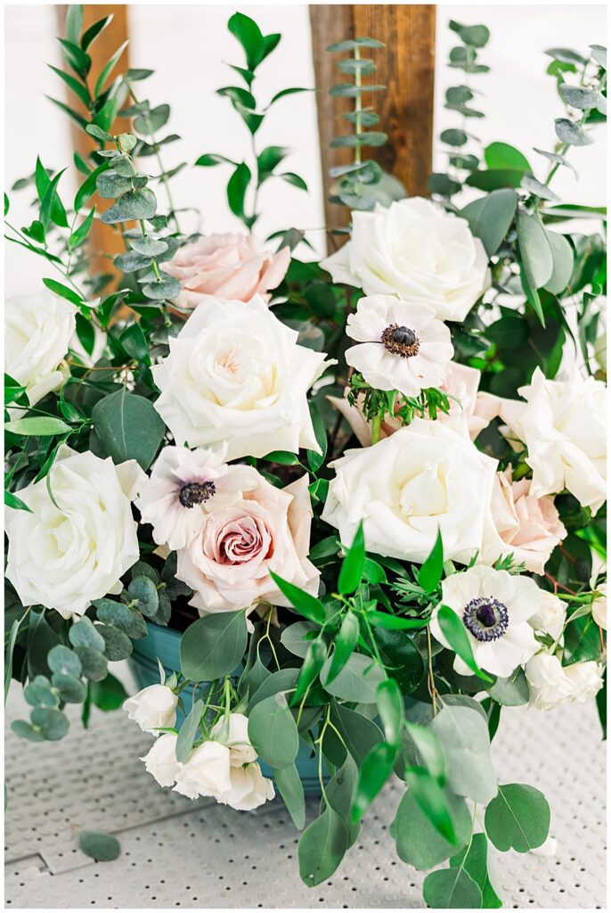 Simple Wedding Florals for Ceremony Decor | Northern VA Wedding Photographer