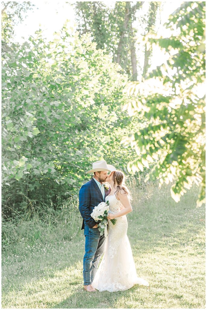 Modern Farm Wedding Inspo | Northern VA Wedding Photographer