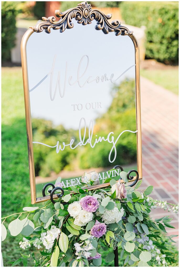 Wedding ceremony signage inspo; Antique mirror wedding sign with flowers

River Farm Wedding | Alexandria Wedding Photographer