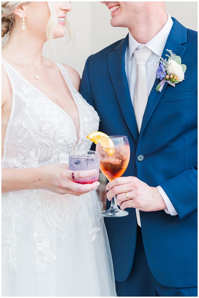 Bride and Groom signature drinks for summer wedding

River Farm Wedding | Alexandria Wedding Photographer