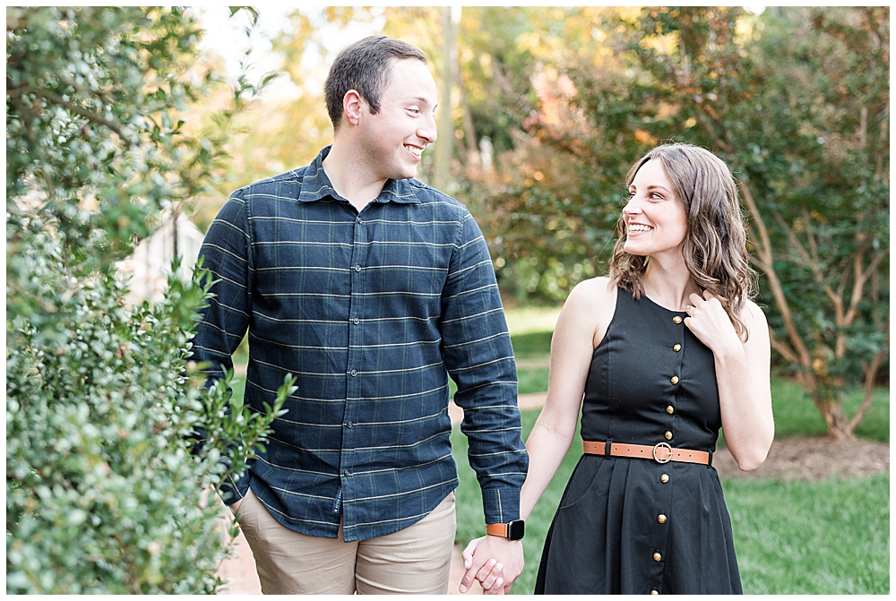 Fall engagement session in downtown Middleburg, VA | Virginia Wedding Photographer

A Virginia wedding photographer captures an engaged couple during their fall Middleburg engagement session as they stroll down a pathway in a park. Read the blog to see more fall engagement photo inspiration for Middleburg photo session locations, fall engagement outfits, and more!

#VAengagementphotos #fallengagement #middleburgva #engagementphotos